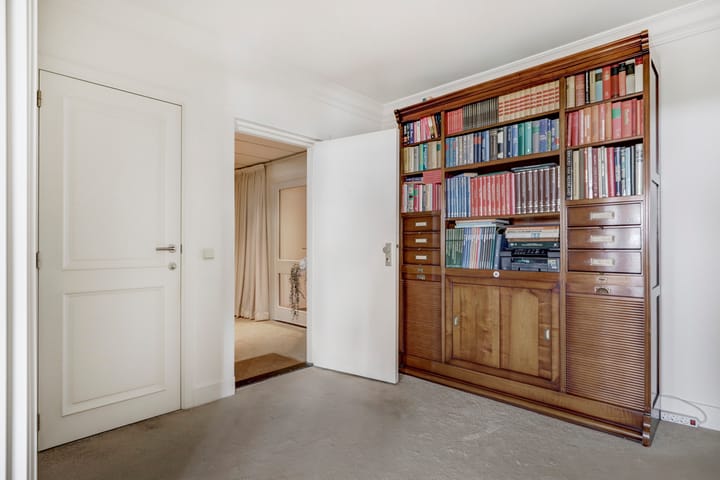 Foto 12 van Graadt van Roggenstraat 143