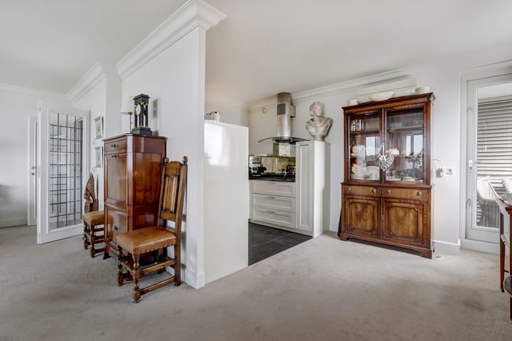 Foto 14 van Graadt van Roggenstraat 143