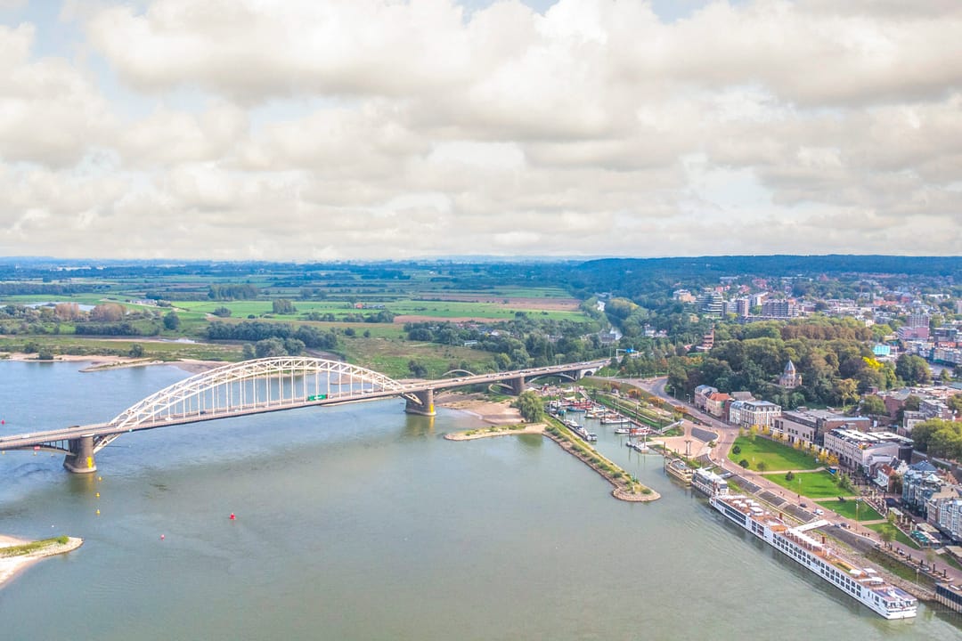 Foto 32 van Graadt van Roggenstraat 143