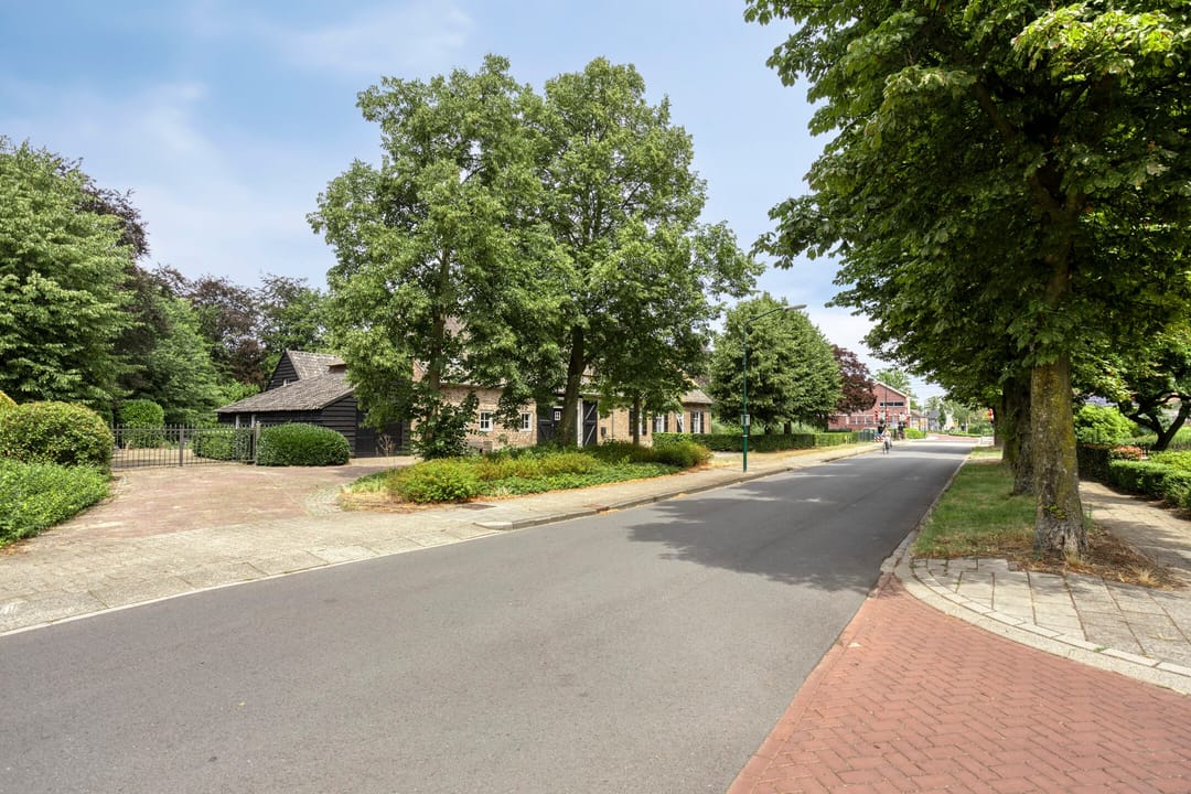 Photo 2 of Schoolstraat 60