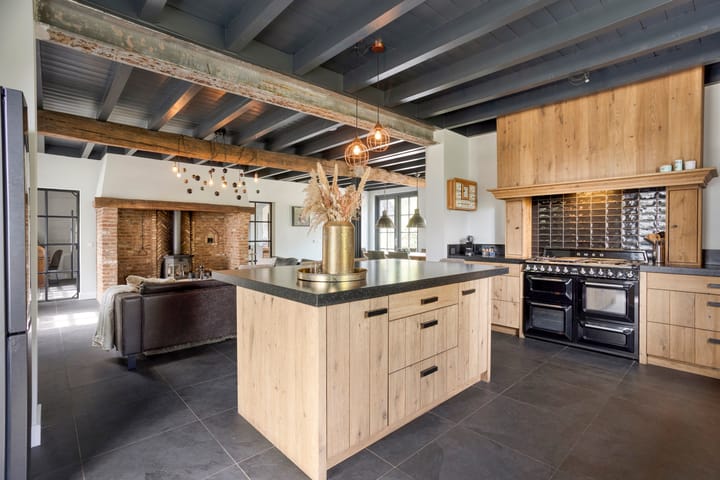 Foto 11 van Schoolstraat 60