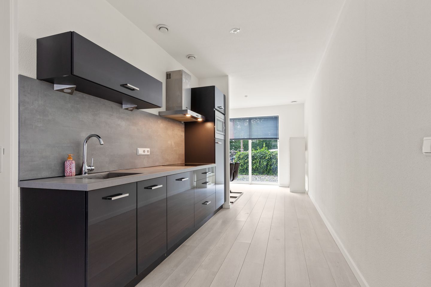 Photo 10 of Amsterdamsestraatweg 797