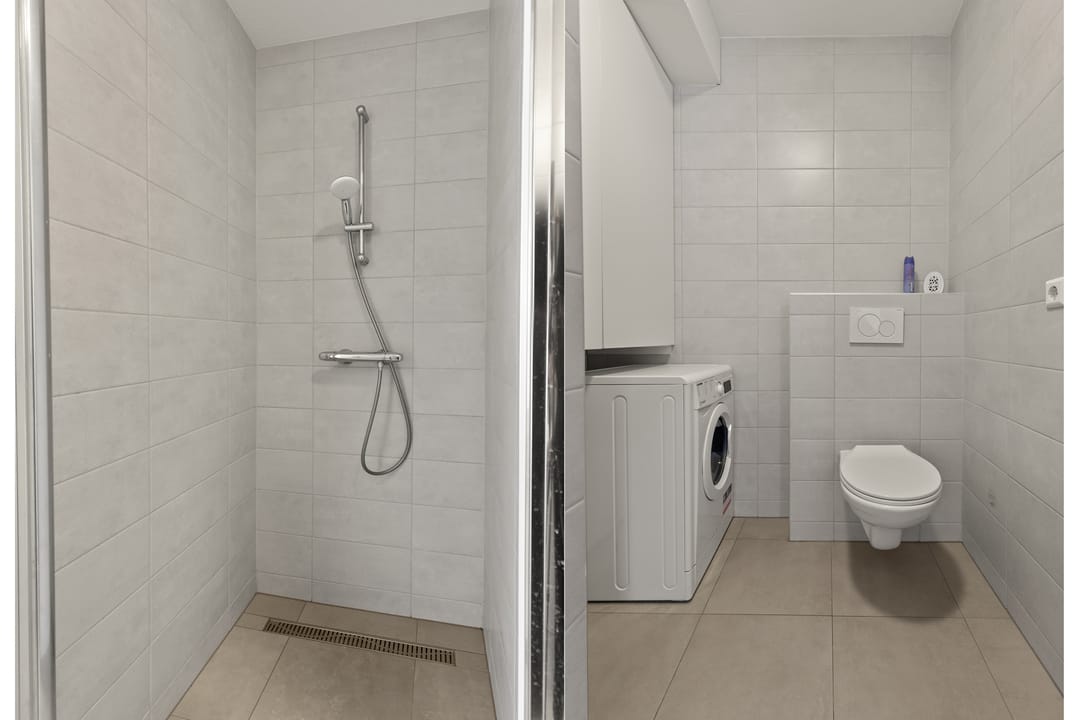 Photo 23 of Amsterdamsestraatweg 797