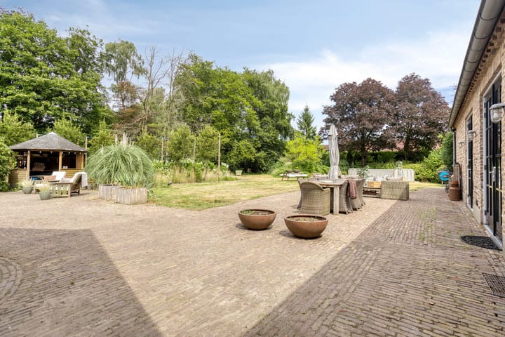 Foto 76 van Schoolstraat 60