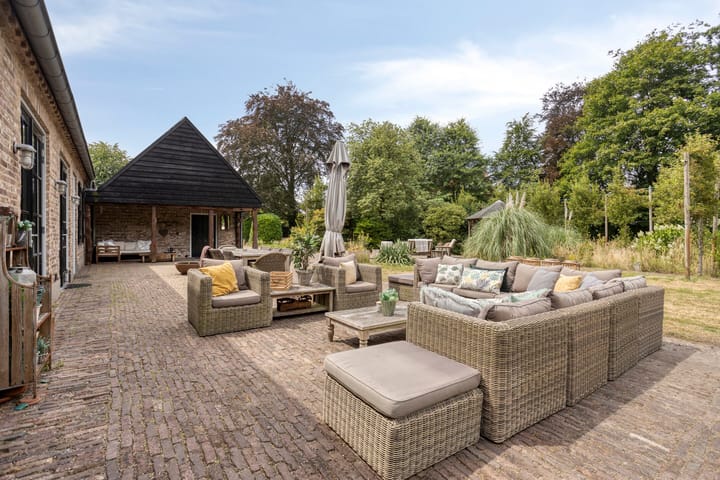 Foto 81 van Schoolstraat 60