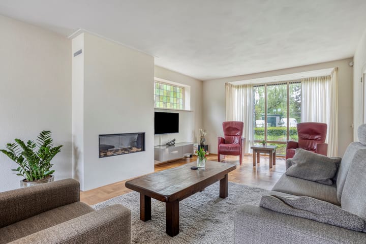 Photo 2 of Amathasstraat 7