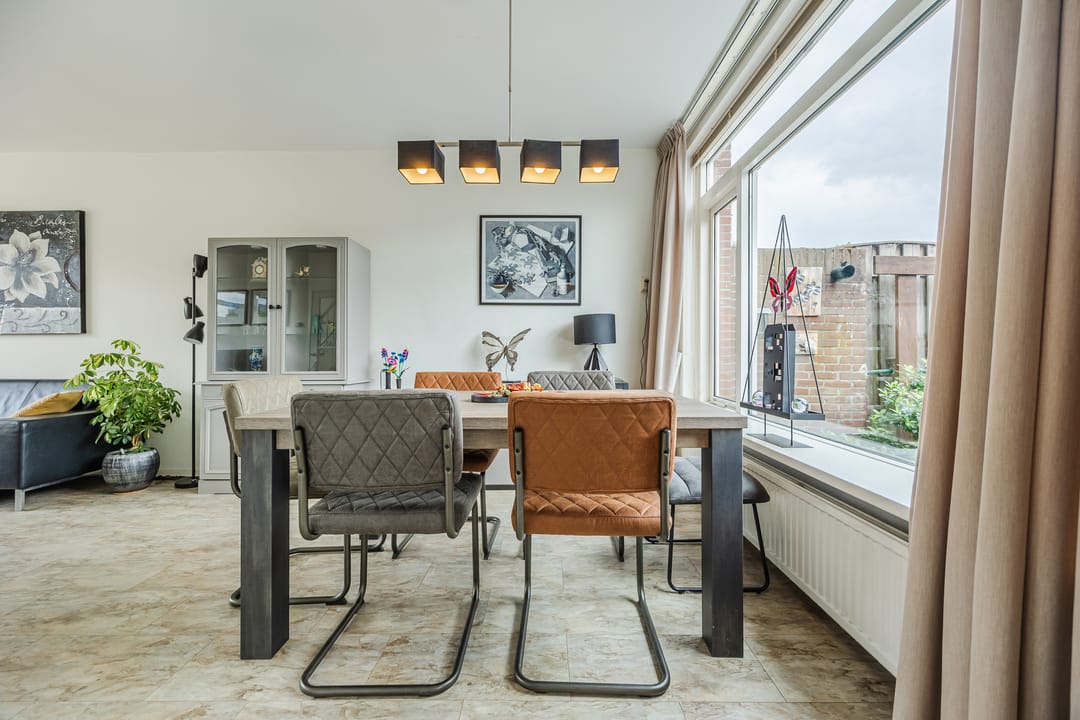 Foto 13 van Esdoornstraat 15