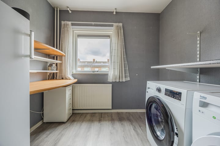 Foto 26 van Esdoornstraat 15