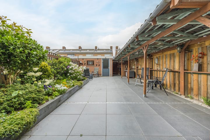 Foto 35 van Esdoornstraat 15