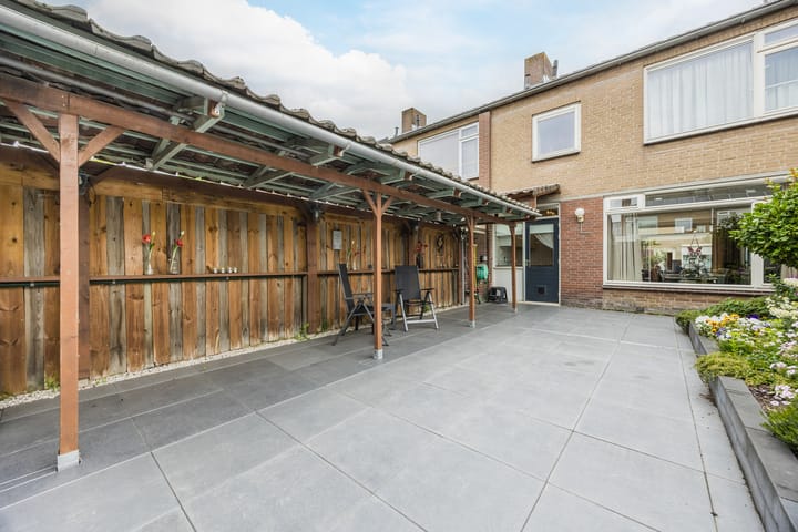 Foto 39 van Esdoornstraat 15