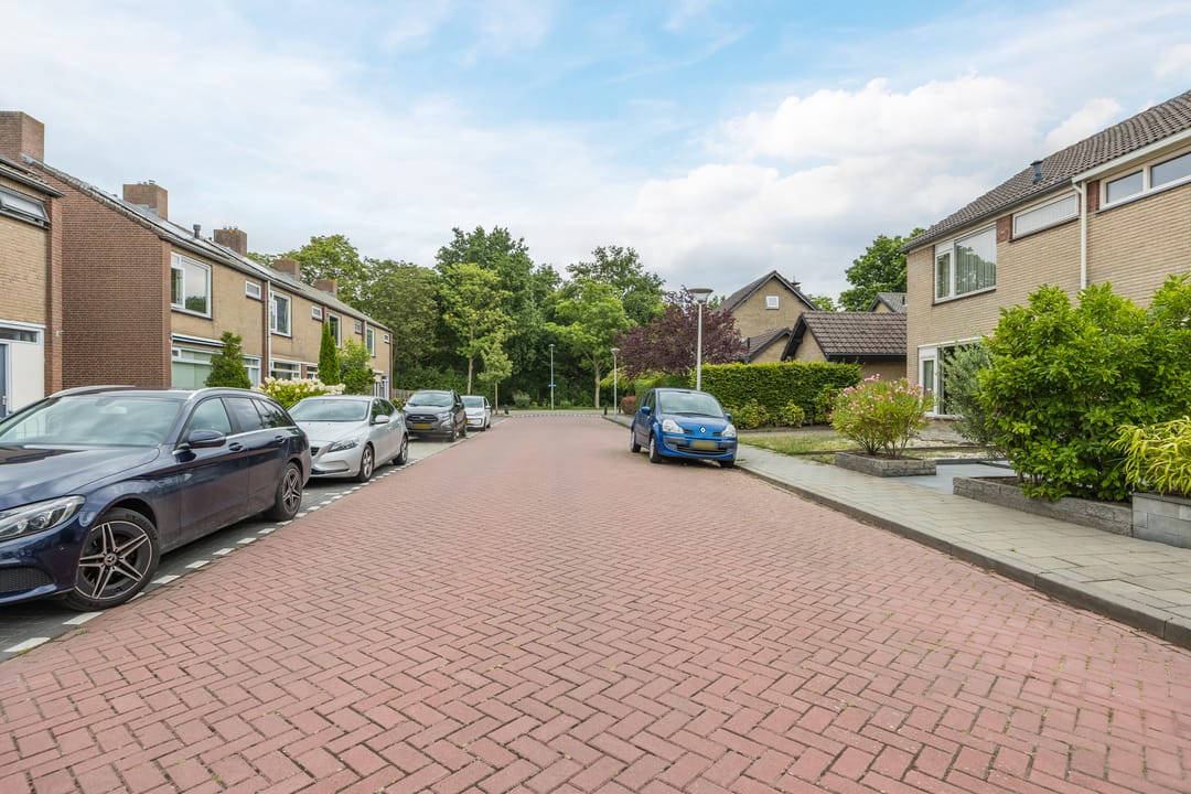 Foto 41 van Esdoornstraat 15