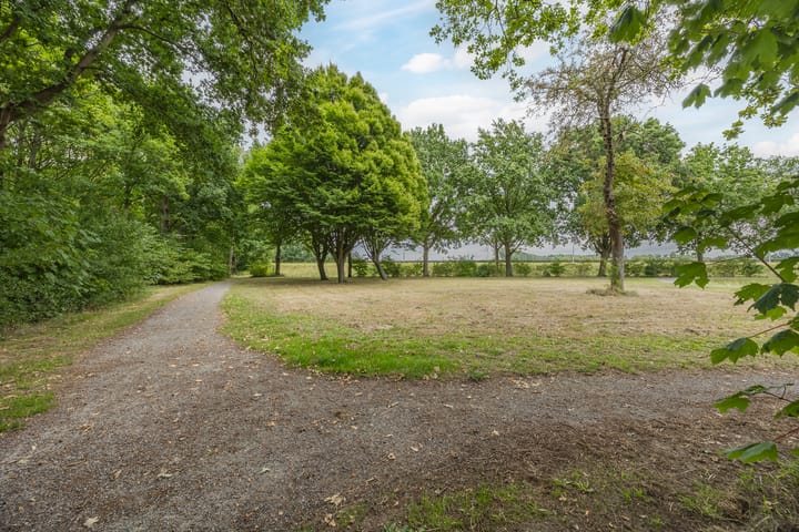 Foto 44 van Esdoornstraat 15