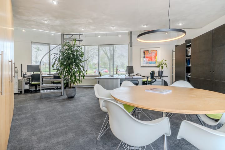 Photo 3 of Albert Schweitzerlaan 6