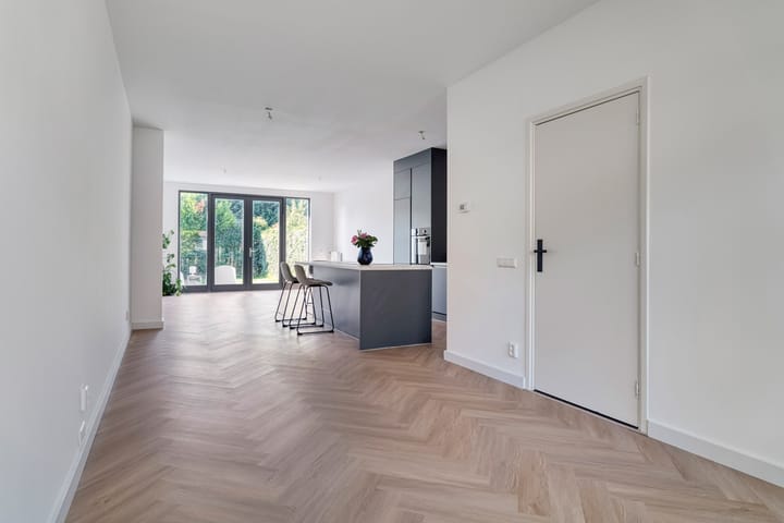 Photo 6 of Liesbosstraat 37