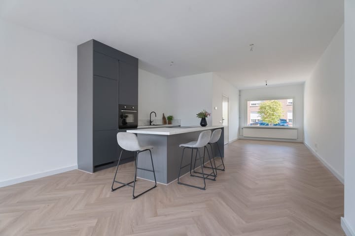 Photo 11 of Liesbosstraat 37