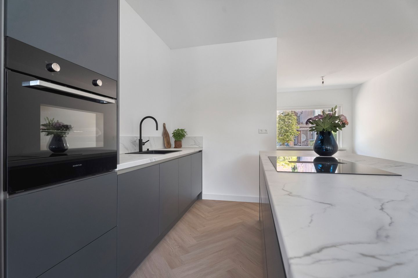 Photo 14 of Liesbosstraat 37