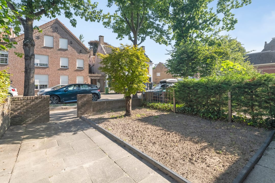 Photo 37 of Liesbosstraat 37