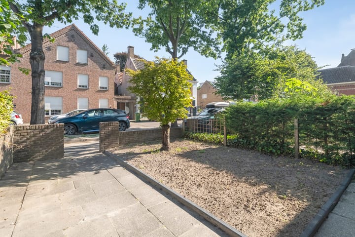 Photo 37 of Liesbosstraat 37