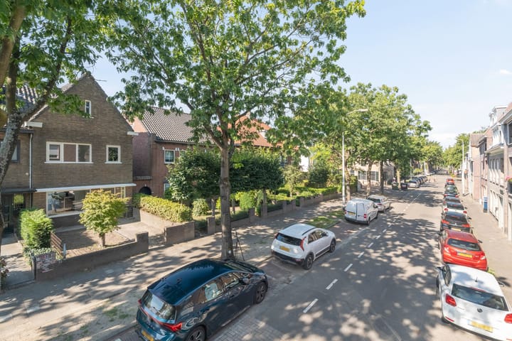 Photo 40 of Liesbosstraat 37