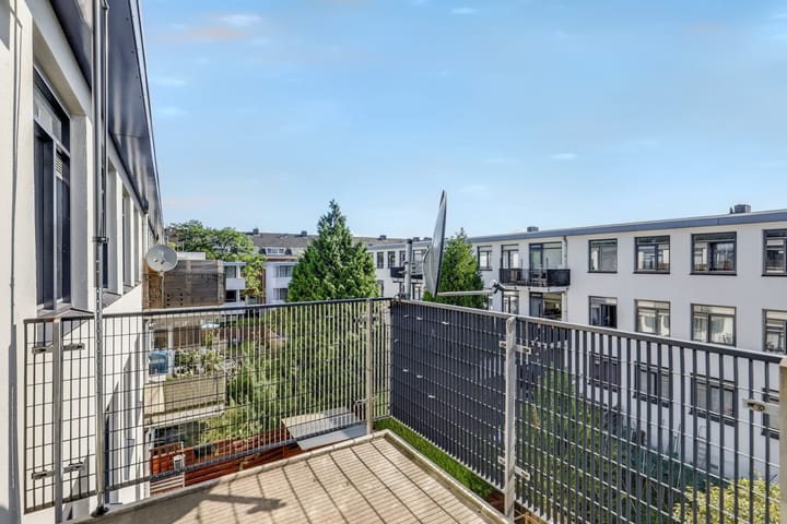 Photo 3 of Belgischestraat 16-B