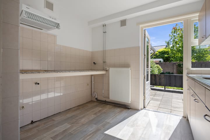 Foto 3 van Alberdingk Thijmstraat 2