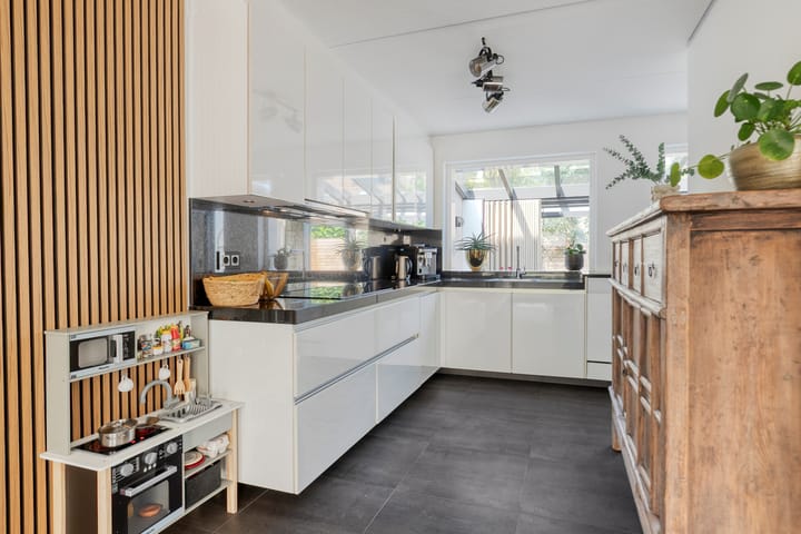 Foto 11 van Koningin Beatrixlaan 11