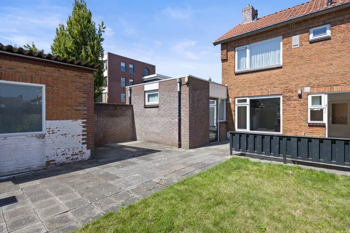 Foto 30 van Alberdingk Thijmstraat 2