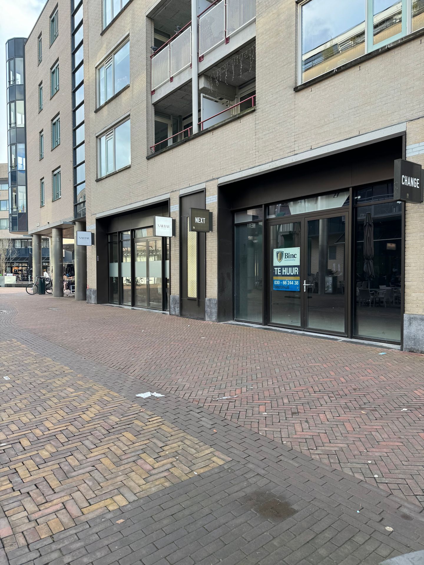 View photo 2 of Emmaplein 204