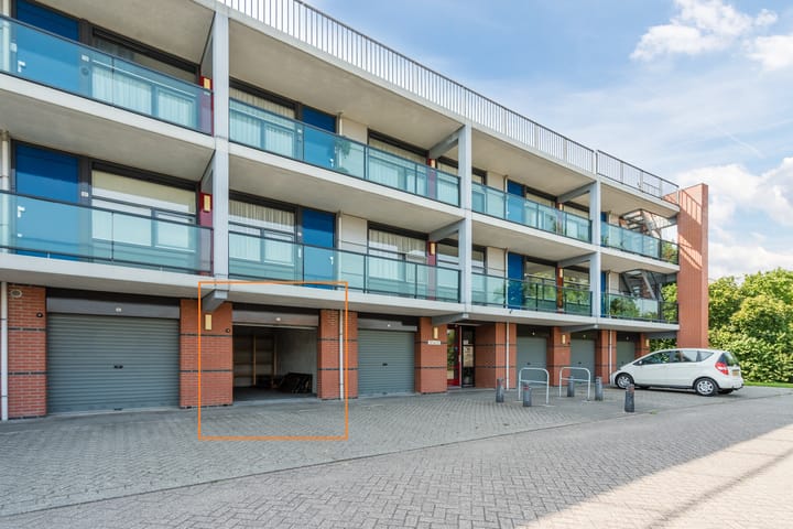 Photo 2 of Korhoenstraat 63