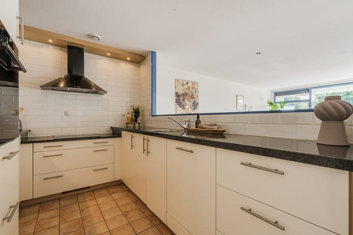 Photo 5 of Korhoenstraat 63