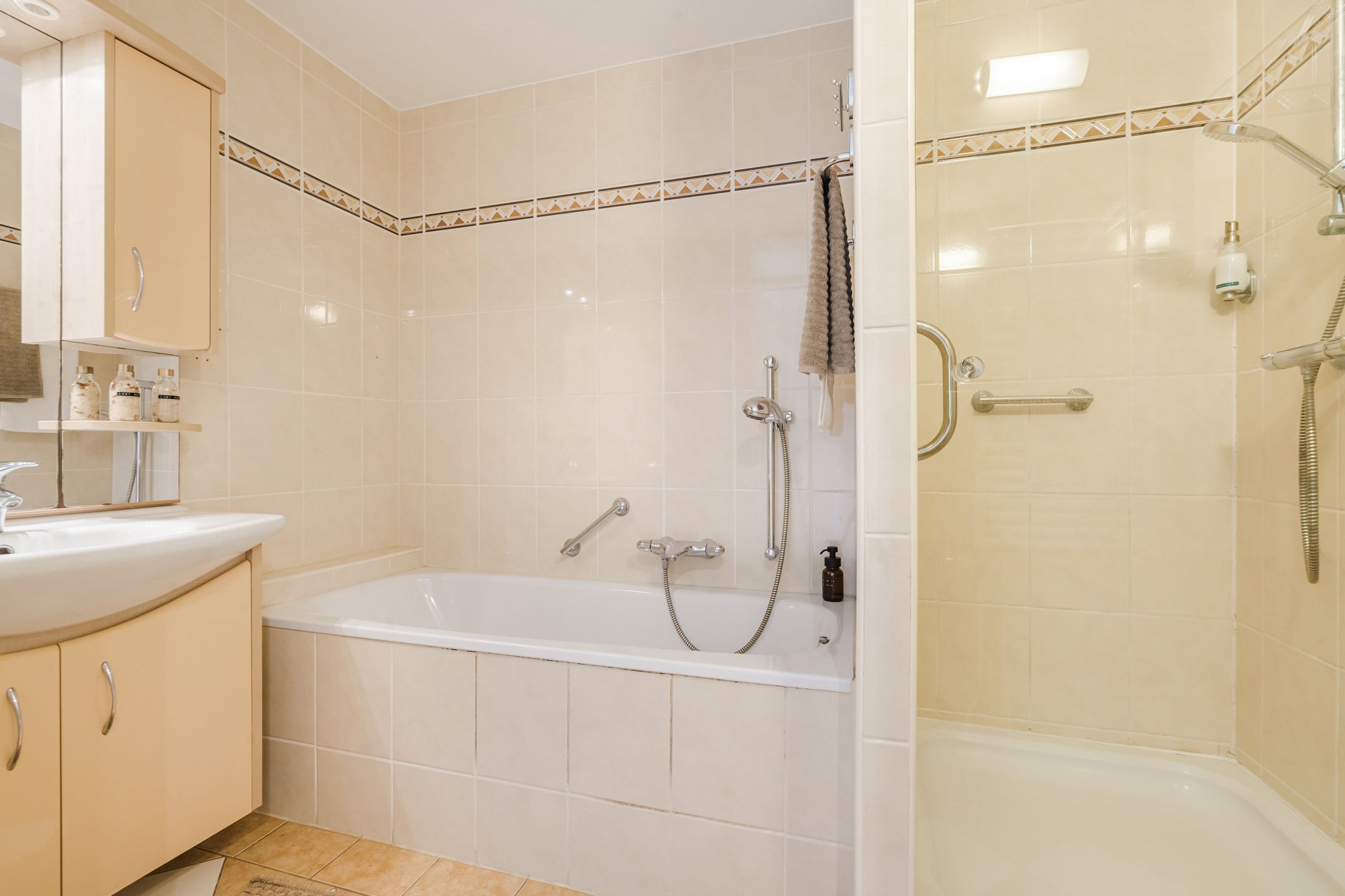 Photo 18 of Korhoenstraat 63