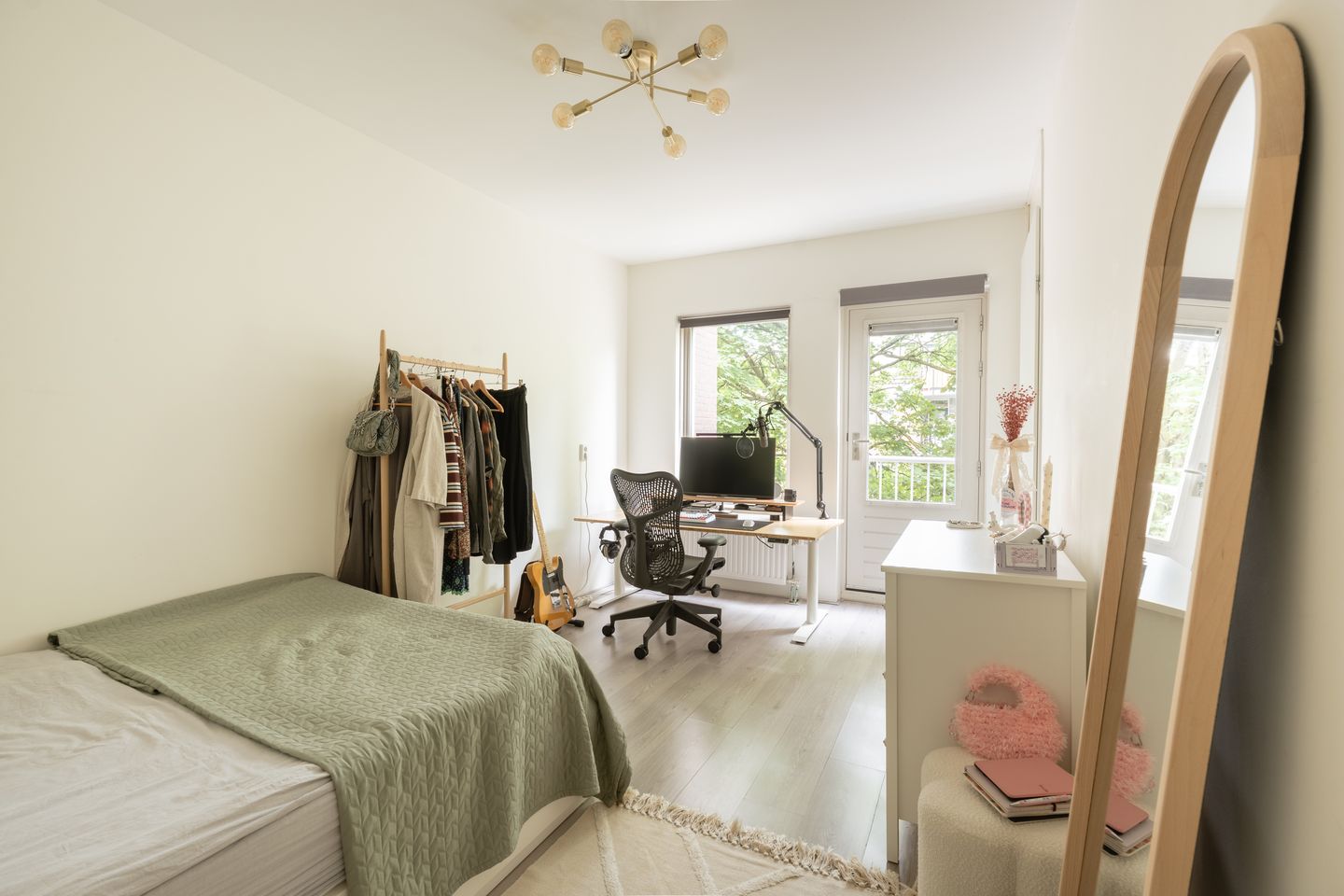 Foto 14 van Eerste Van Swindenstraat 431