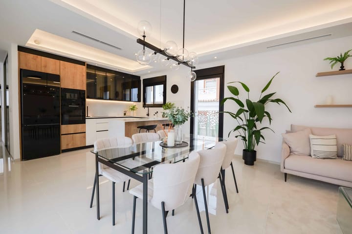 Foto 7 van Avenida de Málaga 104-L