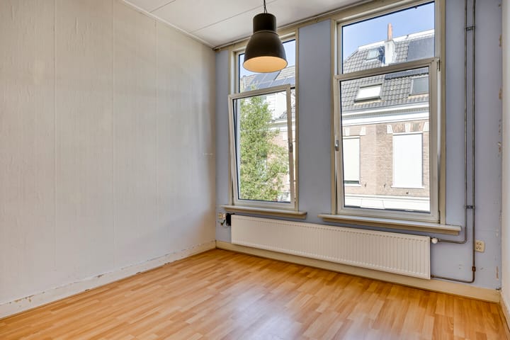 Photo 18 of Nijhoffstraat 151