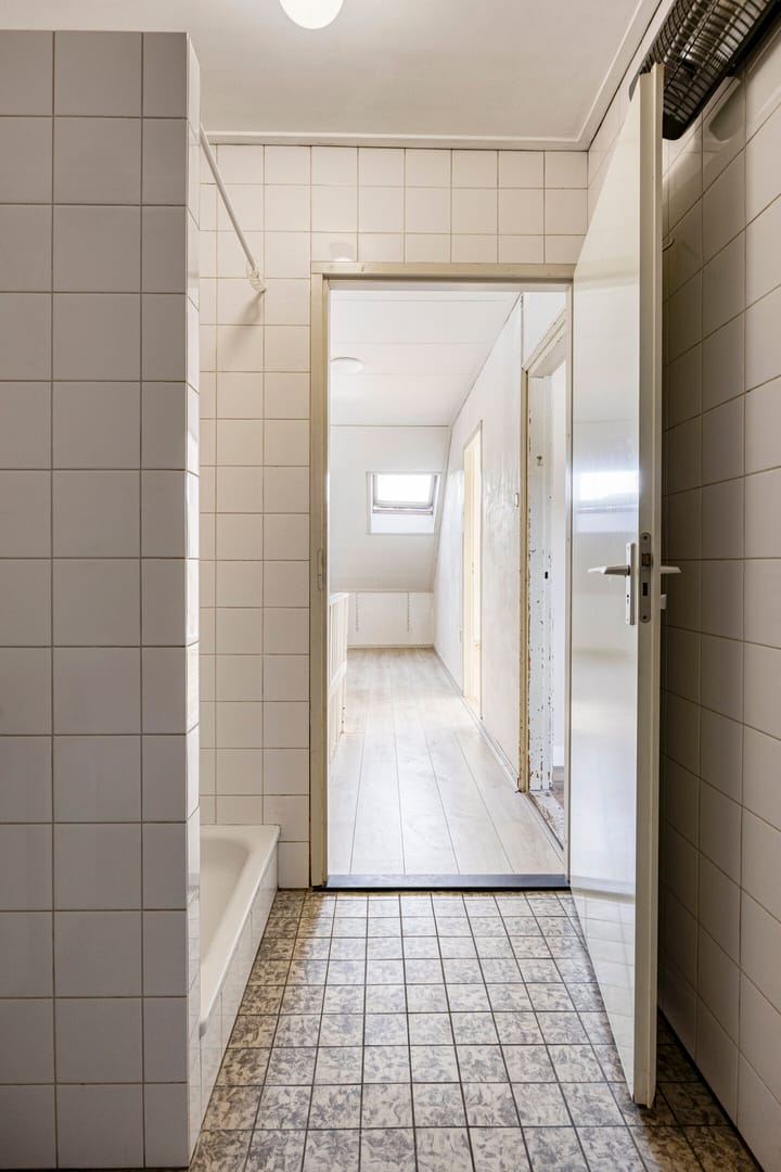 Photo 27 of Nijhoffstraat 151