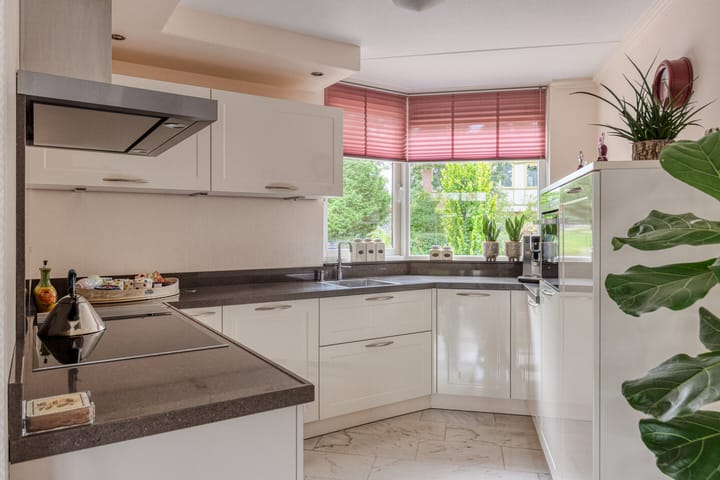 Foto 20 van Van Foreestlaan 23