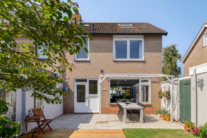 Foto 22 van Kamillestraat 21