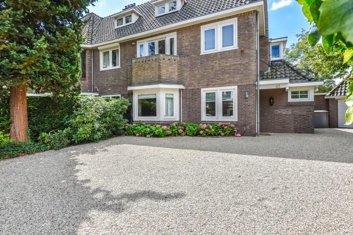 Foto 31 van Naarderstraat 43