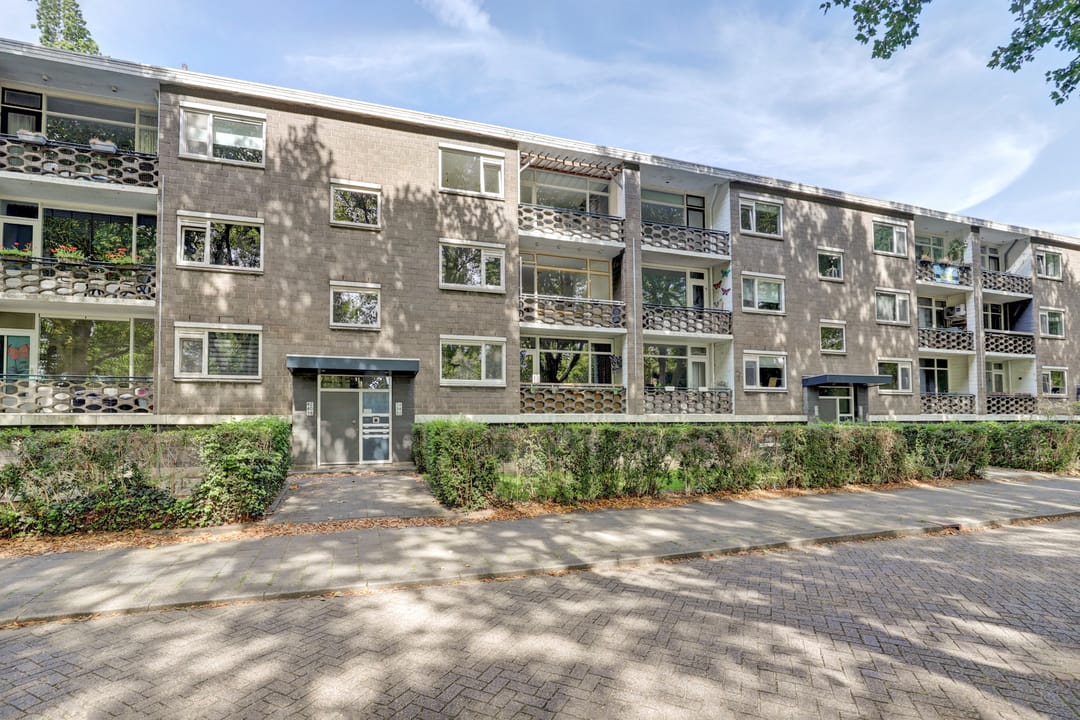 Photo 2 of Jhr. Van Karnebeekweg 32