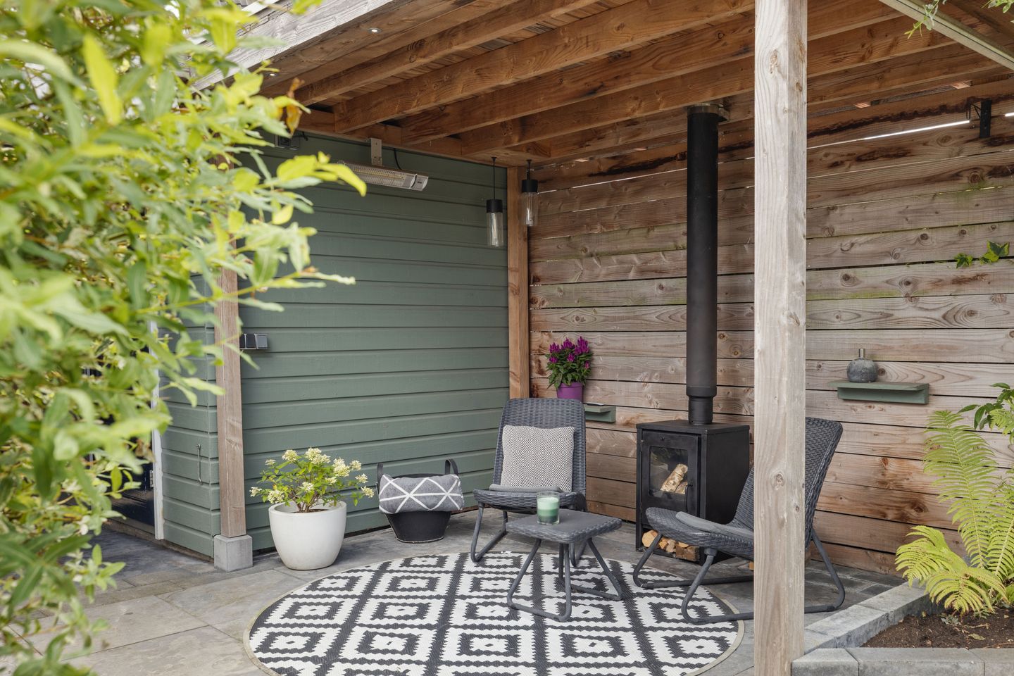 Photo 44 of Kladdewortel 6