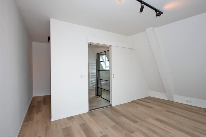 Foto 16 van Grotestraat 179-D