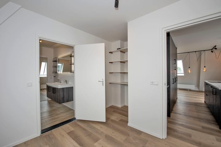 Foto 19 van Grotestraat 179-D