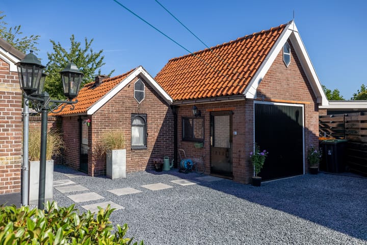 Foto 3 van Spoorstraat 9