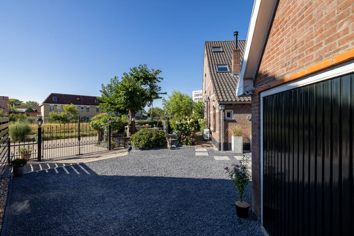 Foto 5 van Spoorstraat 9