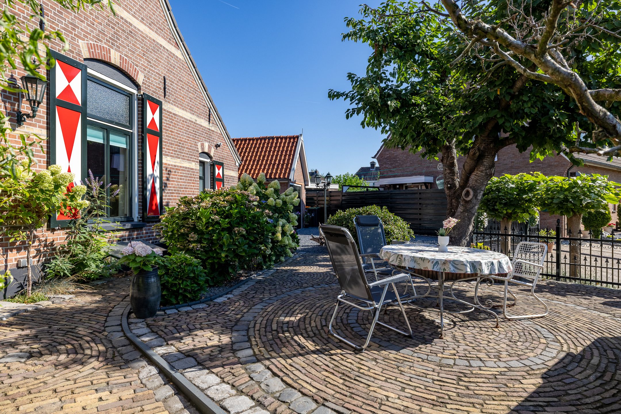 Photo 9 of Spoorstraat 9