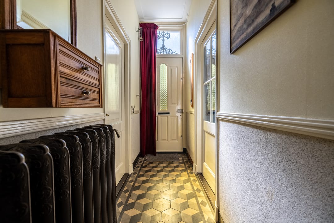 Photo 22 of Spoorstraat 9
