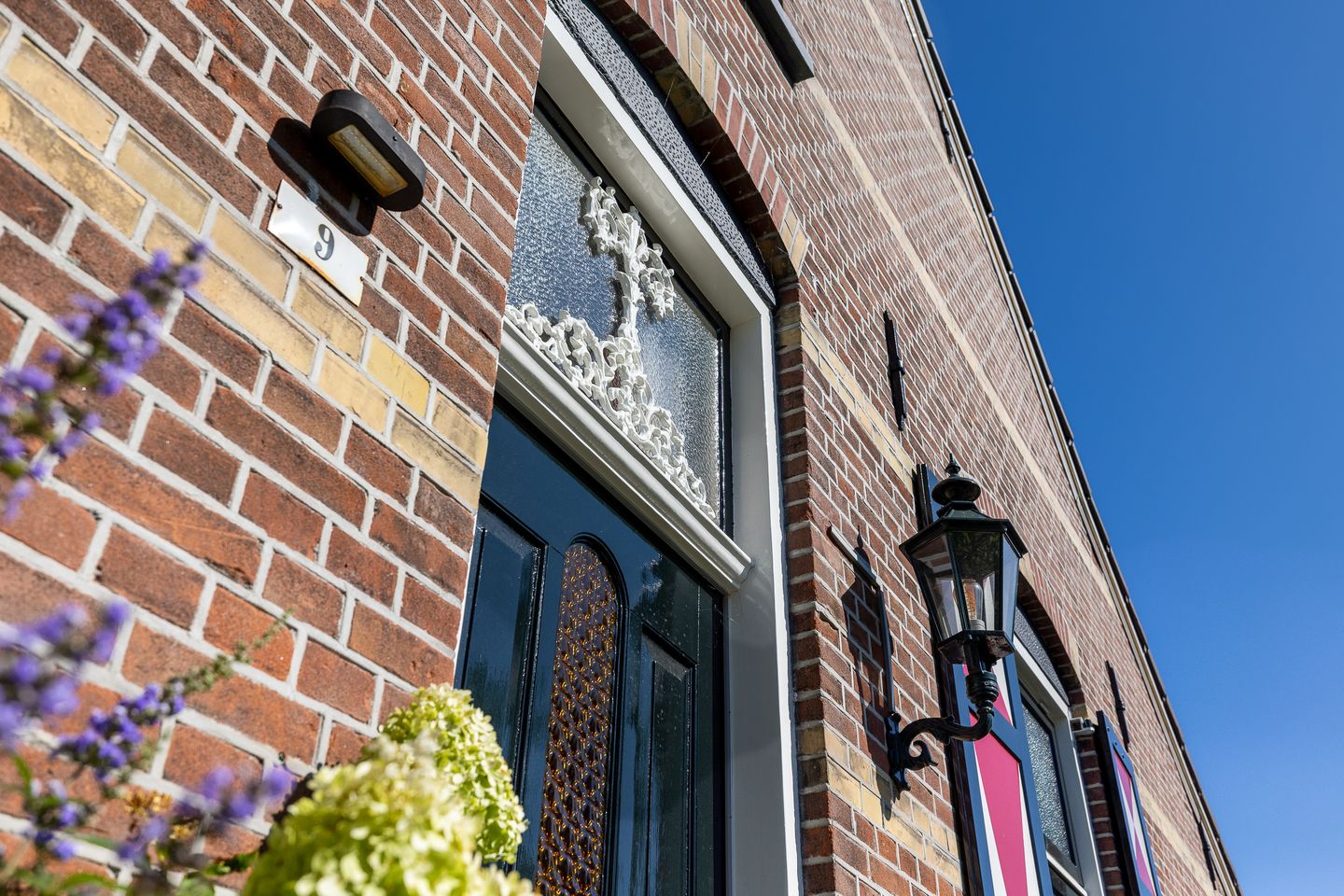 Photo 35 of Spoorstraat 9