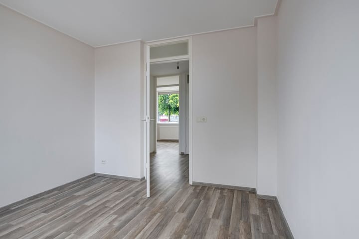 Foto 29 van Van Anrooijstraat 10