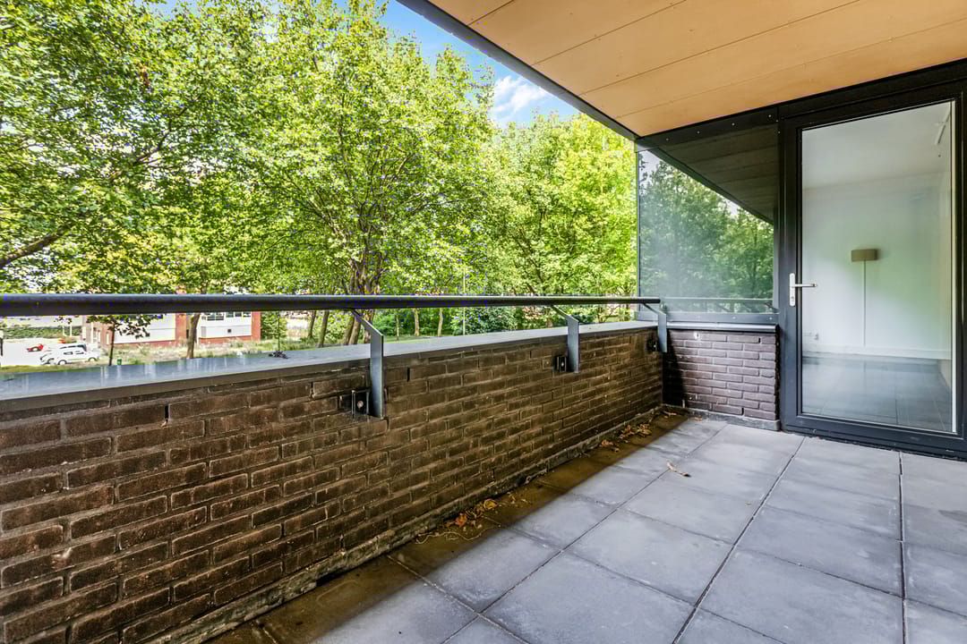 Photo 22 of Wadestein 38