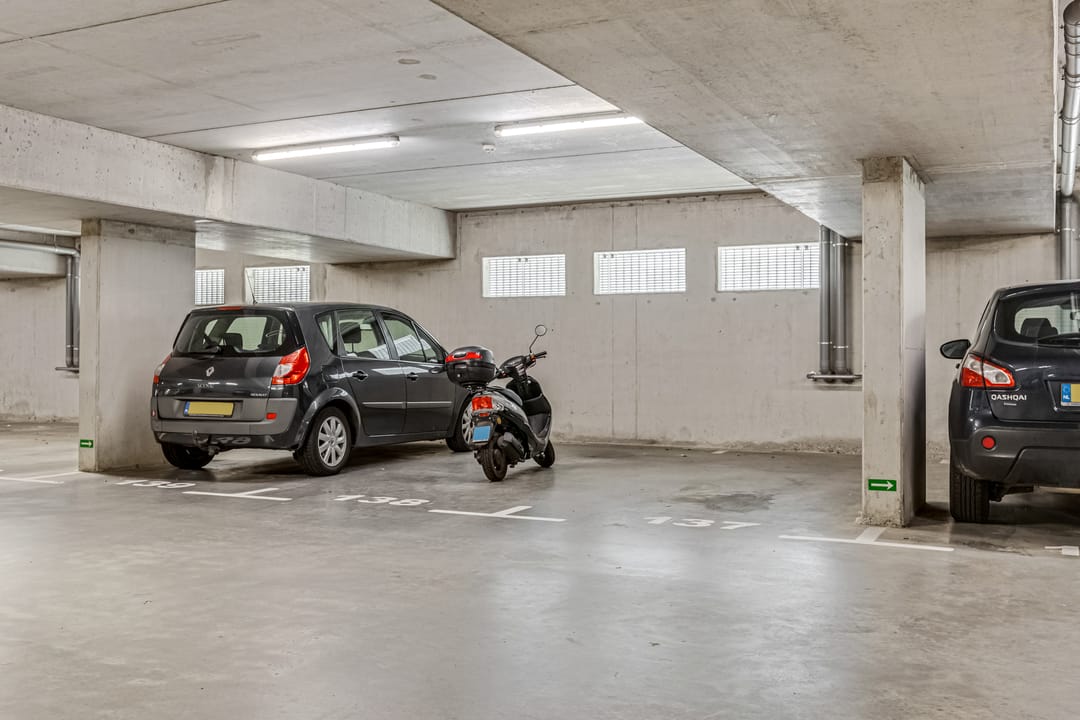 Photo 31 of Wadestein 38